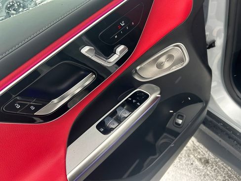 New 2026 Mercedes-Benz GLC 300 4MATIC image 11