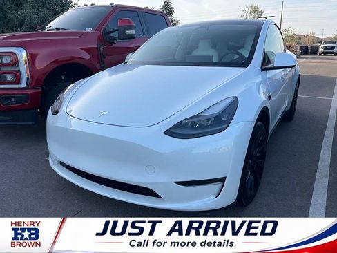 Used 2023 Tesla Model Y Long Range AWD/4WD image 1