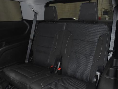 Used 2023 GMC Acadia SLE w/ Driver Convenience Package image 36