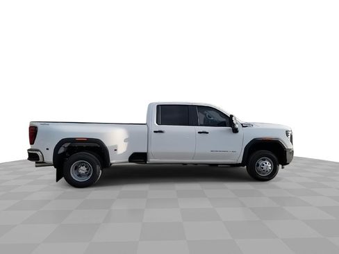 New 2026 GMC Sierra 3500 Pro w/ 1SA Pro Safety Plus Package image 9