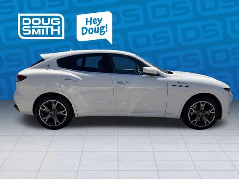 Used 2023 Maserati Levante Modena AWD/4WD image 2