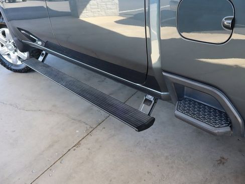 Used 2020 Chevrolet Silverado 2500 LTZ w/ Technology Package image 14