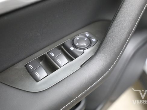 New 2026 Chevrolet Blazer LT FWD image 19