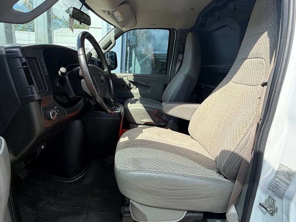 Used 2021 Chevrolet Express 2500 w/ Driver Convenience Package RWD image 8