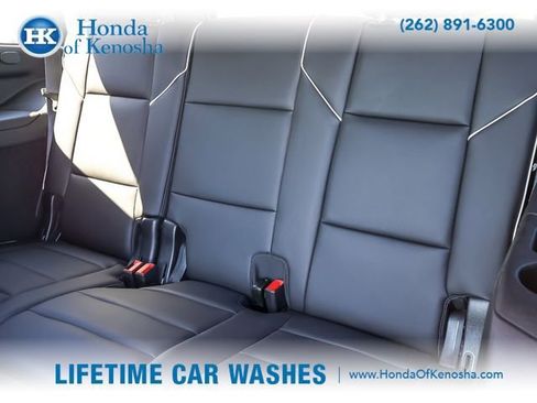 Used 2023 Cadillac Escalade Premium Luxury AWD/4WD image 13