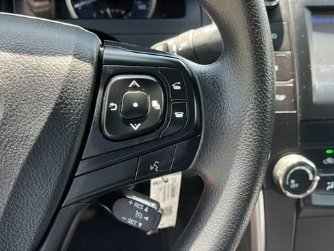 Used 2016 Toyota Camry LE FWD image 13