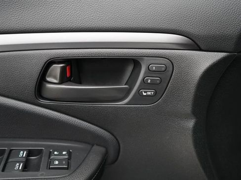 Used 2025 Honda Passport EX-L image 10