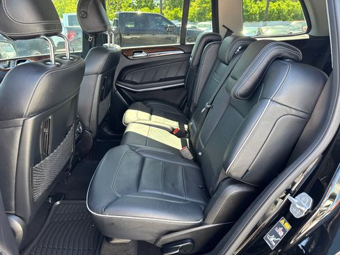 Used 2013 Mercedes-Benz GL 450 4MATIC w/ Premium 2 Pkg image 6