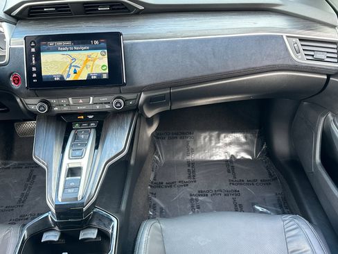 Used 2018 Honda Clarity Touring image 29