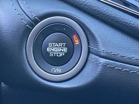 Used 2022 Dodge Durango SXT image 12