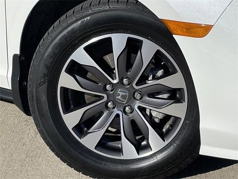 Certified 2023 Honda Odyssey EX-L image 8