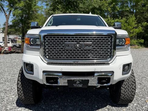 Used 2016 GMC Sierra 2500 Denali w/ Duramax Plus Package image 2