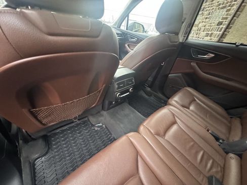 Used 2018 Audi Q7 3.0T Prestige w/ Prestige Package image 19