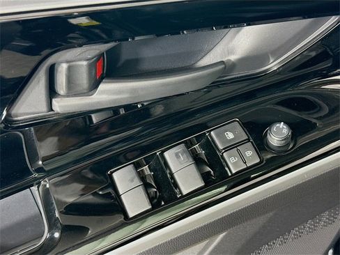 Certified 2025 Toyota bZ4X AWD w/ Weather Package image 17