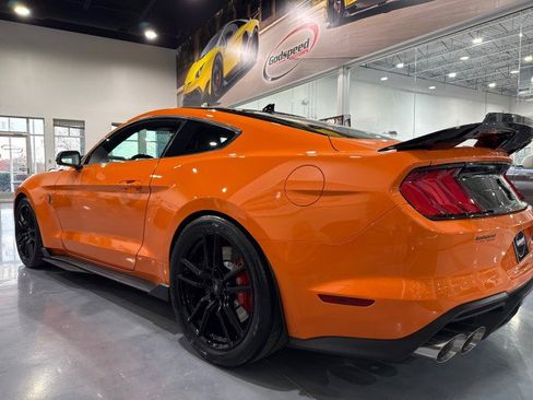Used 2020 Ford Mustang Shelby GT500 w/ Technology Package image 39