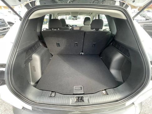 Used 2022 Ford Escape S AWD/4WD image 35