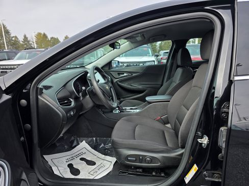 Used 2024 Chevrolet Malibu LT image 20