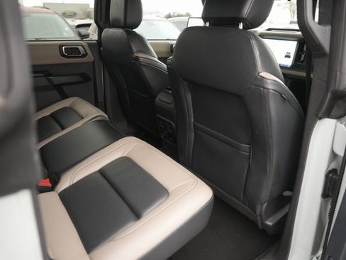 Used 2024 Ford Bronco Wildtrak image 14