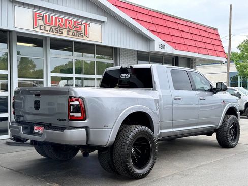 Used 2020 RAM 3500 Laramie AWD/4WD image 3