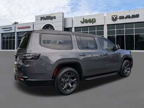 New 2026 Jeep Grand Wagoneer 4WD image 3