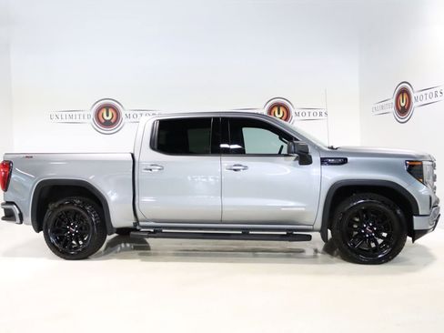 Used 2023 GMC Sierra 1500 Elevation w/ LPO, Elevation Black Package AWD/4WD image 5