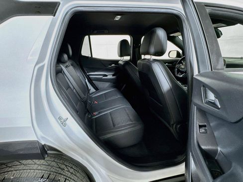 Used 2026 Chevrolet Equinox LT w/ Convenience Package II FWD image 25