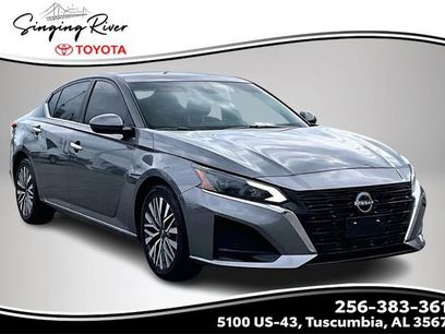 Used 2023 Nissan Altima 2.5 SV