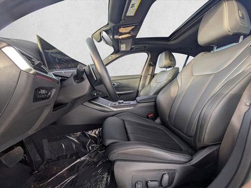 Used 2024 BMW 330i 330i w/ Premium Package image 17