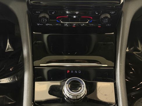 Used 2023 Jeep Grand Cherokee L Laredo w/ Luxury Tech Group I AWD/4WD image 24