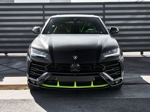 Used 2022 Lamborghini Urus AWD/4WD image 14