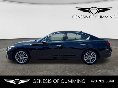 Used 2018 INFINITI Q50 Luxe w/ Essential Package (2.0T Luxe) AWD/4WD image 4