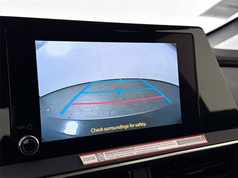 Certified 2025 Toyota Prius Plug-In Hybrid image 24