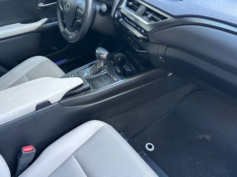 Certified 2020 Lexus UX 250h w/ Premium Package image 13