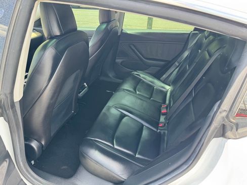 Used 2019 Tesla Model 3 Standard Range Plus image 15