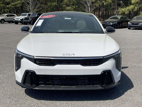 New 2025 Kia K4 GT-Line Turbo image 2