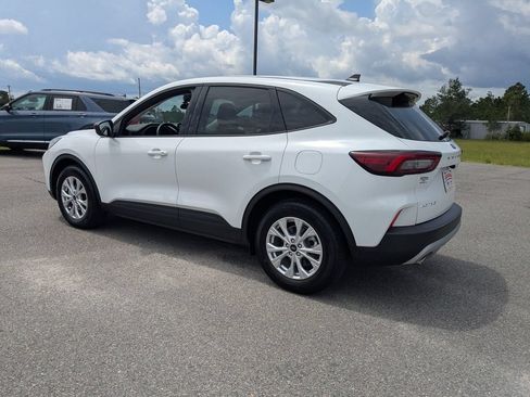 Used 2025 Ford Escape Active FWD image 8