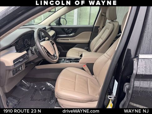 Certified 2022 Lincoln Corsair AWD w/ Premium Package image 12