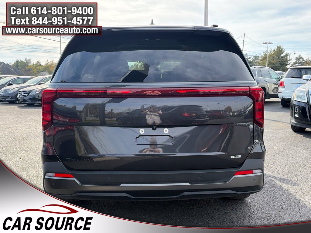 Used 2026 Kia Carnival SX w/ SX Dark Edition Package FWD image 6