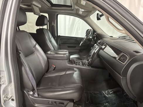 Used 2013 GMC Yukon Denali image 37