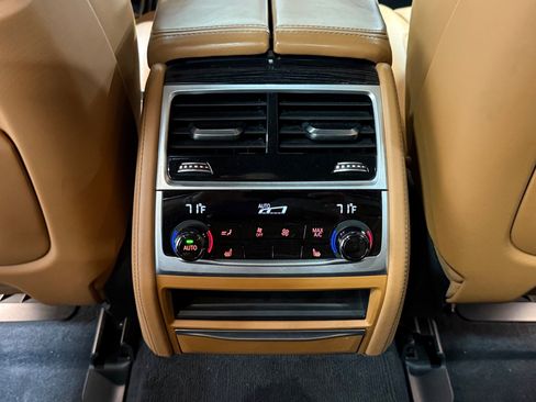 Used 2022 BMW 740i xDrive w/ M Sport Package AWD/4WD image 82