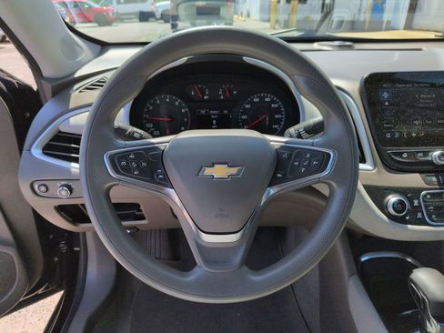 Used 2024 Chevrolet Malibu LT FWD image 31