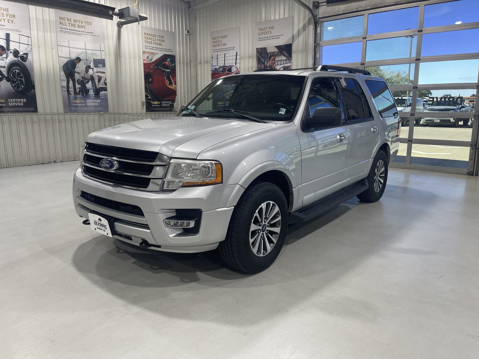 Used 2017 Ford Expedition XLT AWD/4WD image 8