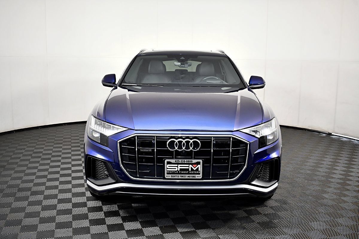 Used 2021 Audi Q8 Prestige AWD/4WD image 3
