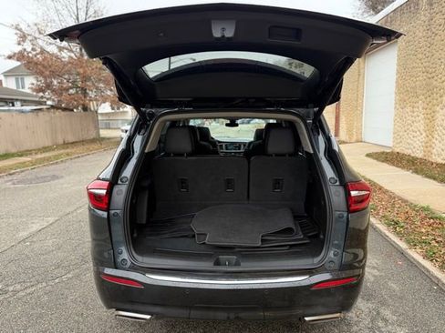 Used 2019 Buick Enclave Avenir w/ Avenir Technology Package image 12