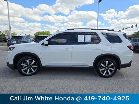 Certified 2024 Honda Pilot Touring image 18
