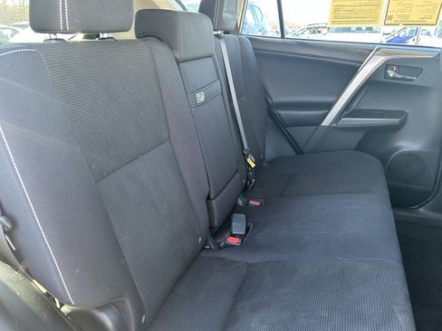 Used 2016 Toyota RAV4 XLE image 24