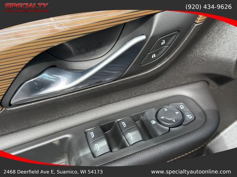 Used 2019 GMC Terrain SLE w/ LPO, Floor Liner Package AWD/4WD image 28