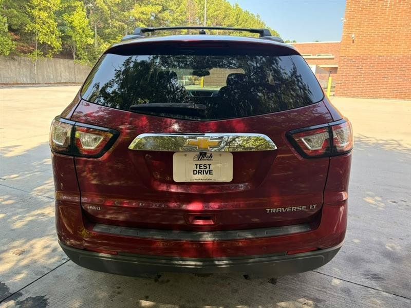 Used 2015 Chevrolet Traverse LT w/ LPO, 'HIT The Road' Package AWD/4WD image 5