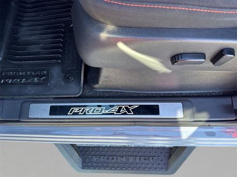 Used 2023 Nissan Frontier PRO-4X w/ Pro Convenience Package image 18
