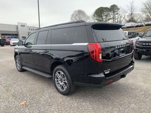 New 2025 Ford Expedition Active image 6